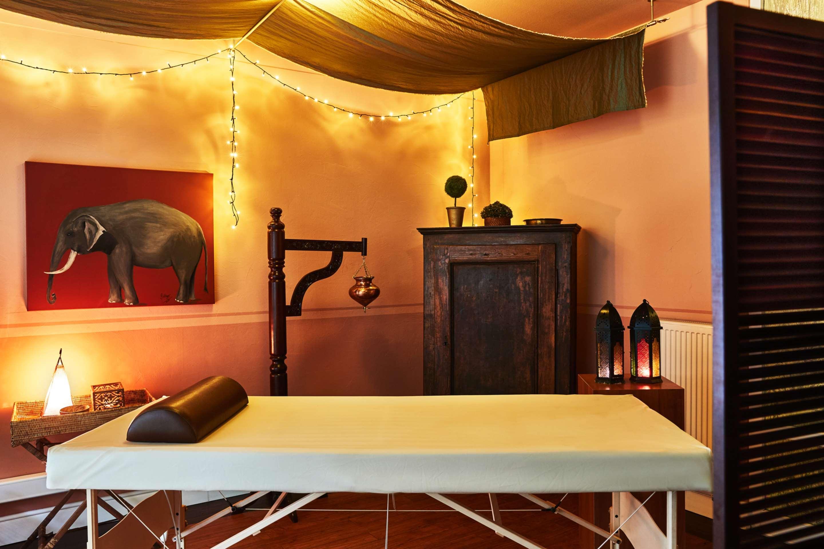 Steigenberger Hotel & Spa Bad Pyrmont Exterior photo Massage table